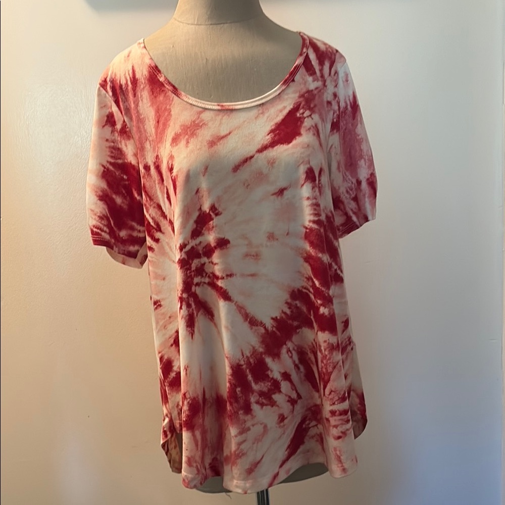 LuLaRoe Morgan Flare T Red and White Tie-Dye Tee